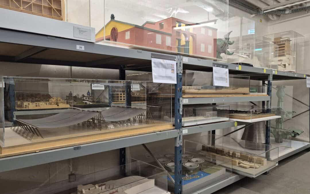 Guided Tour through the Archive
